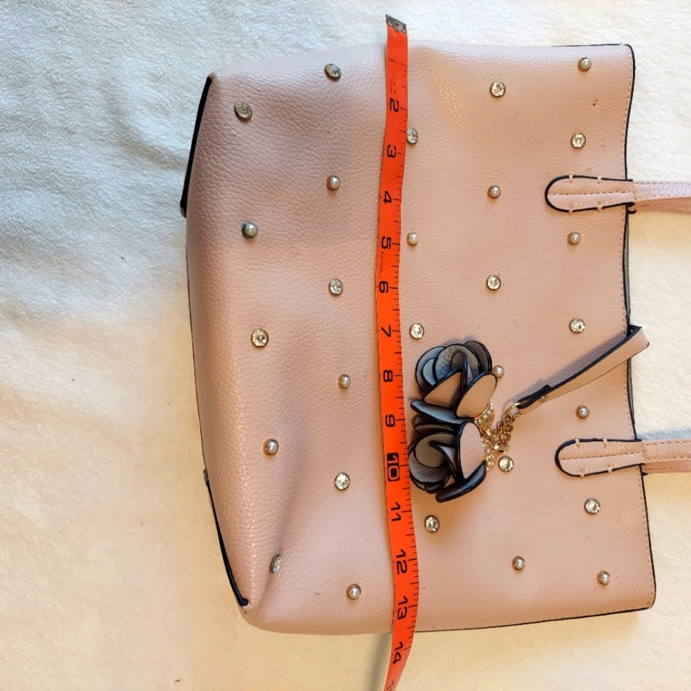 Pink shoulder strap pocket book pearl and sequin front rose petal closure Bag - Picture 8 of 14